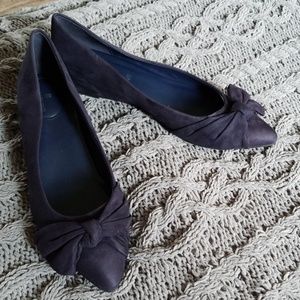 Bandolino Brand Navy blue flats